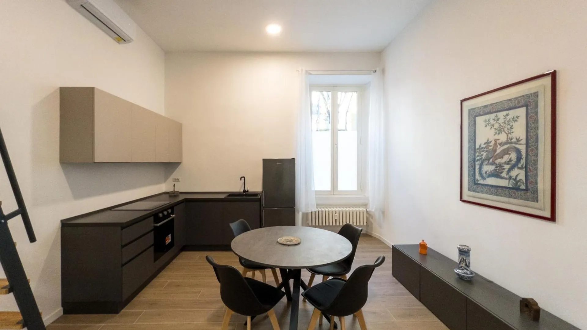 Rrrapido Suites - Paolo Sarpi elérhetőségei